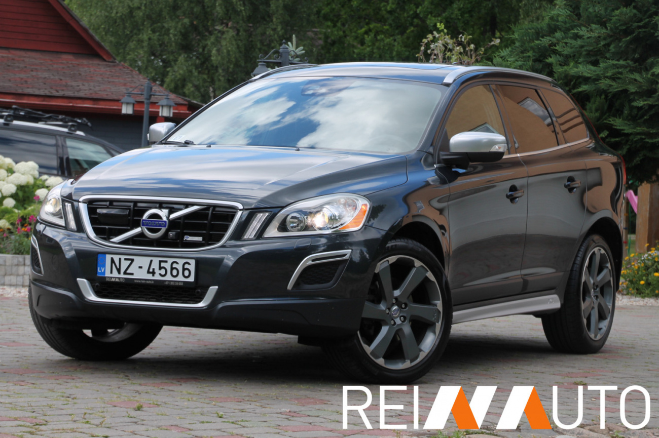 Volvo XC60 R-Design D5 Polar