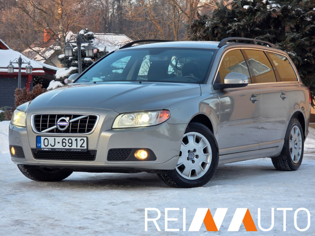 Volvo V70 Momentum Bruin