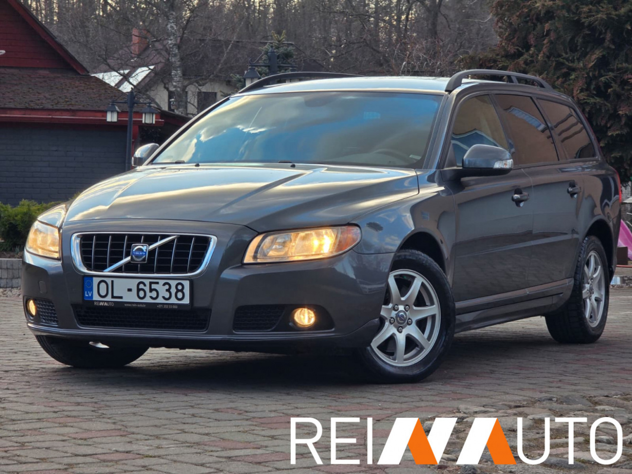 Volvo V70 Momentum 