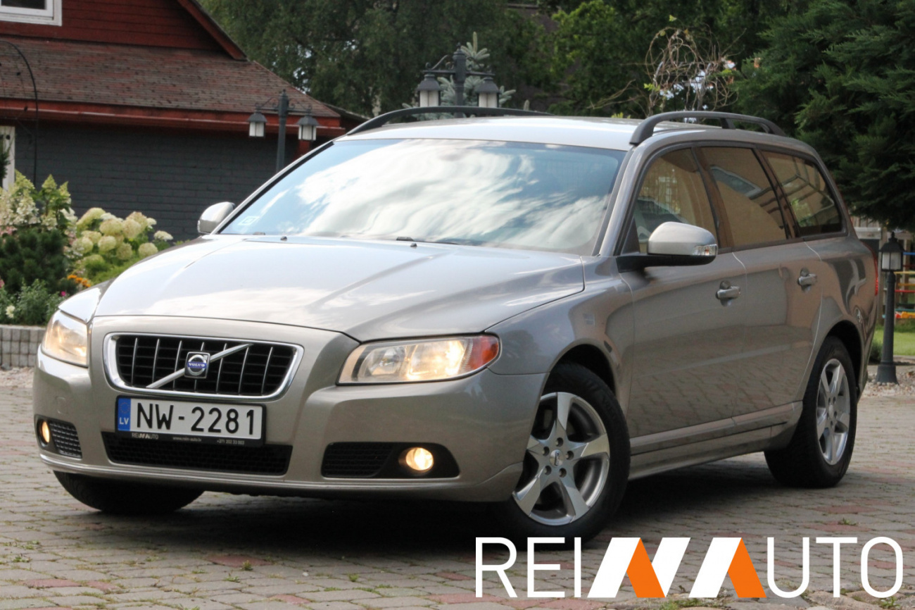 Volvo V70 Summum D5