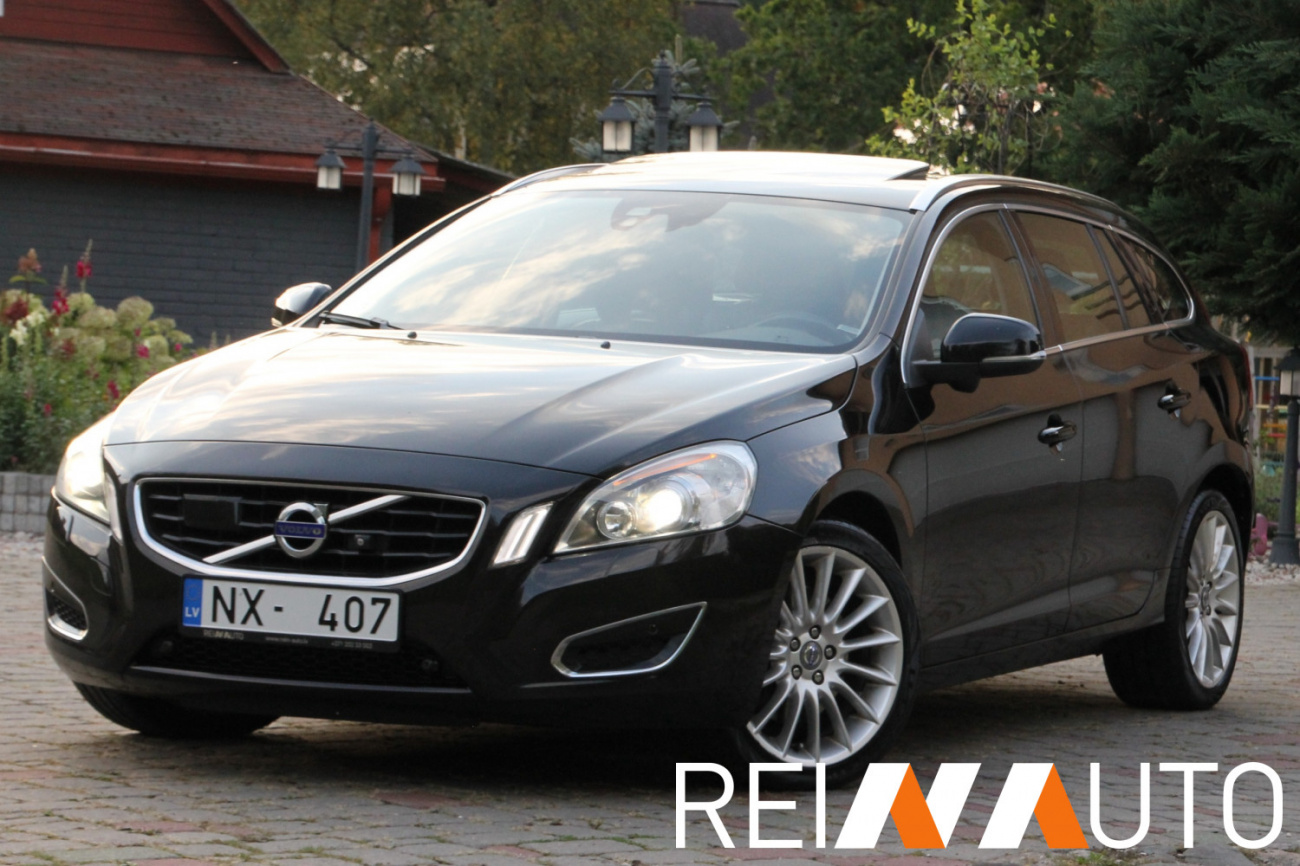 Volvo V60 Summum D5