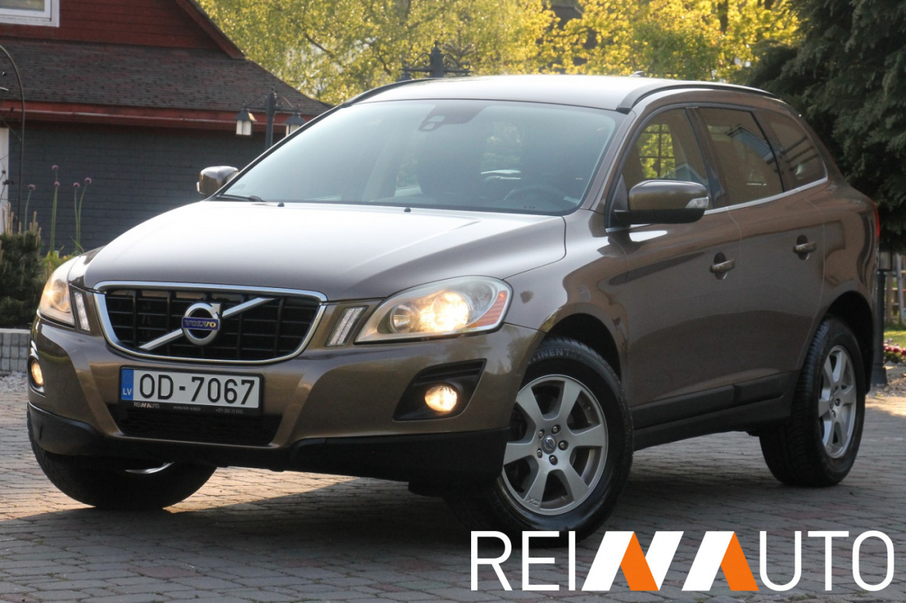 Volvo XC60 Momentum D5