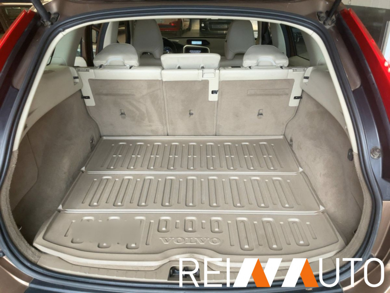Volvo XC60 Drive Momentum D5