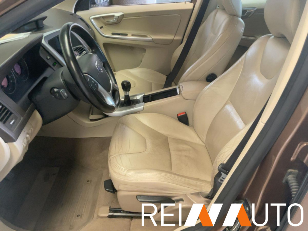 Volvo XC60 Drive Momentum D5