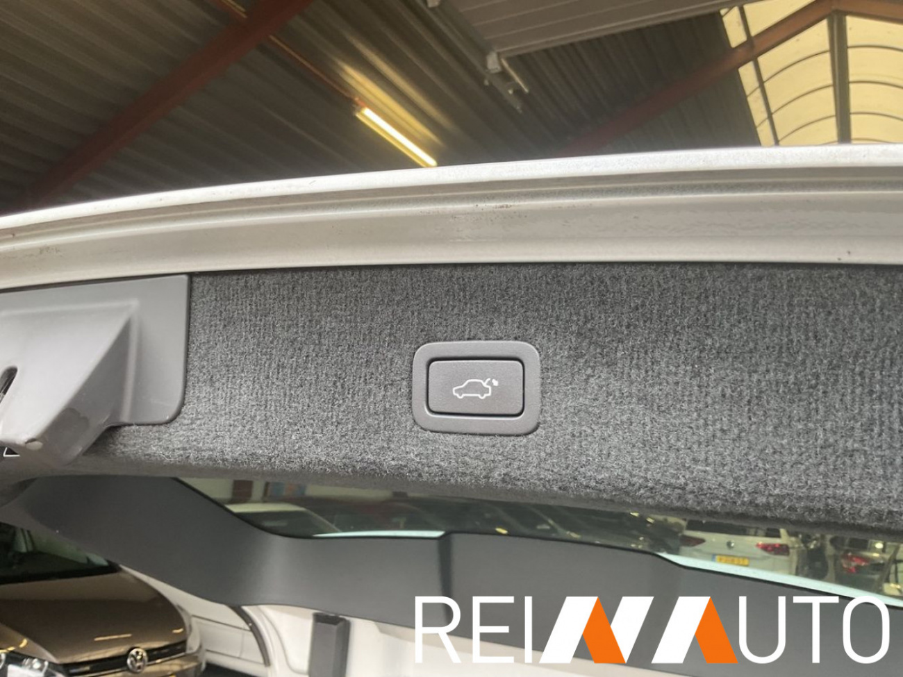Volvo V70 D5 Silver Summum