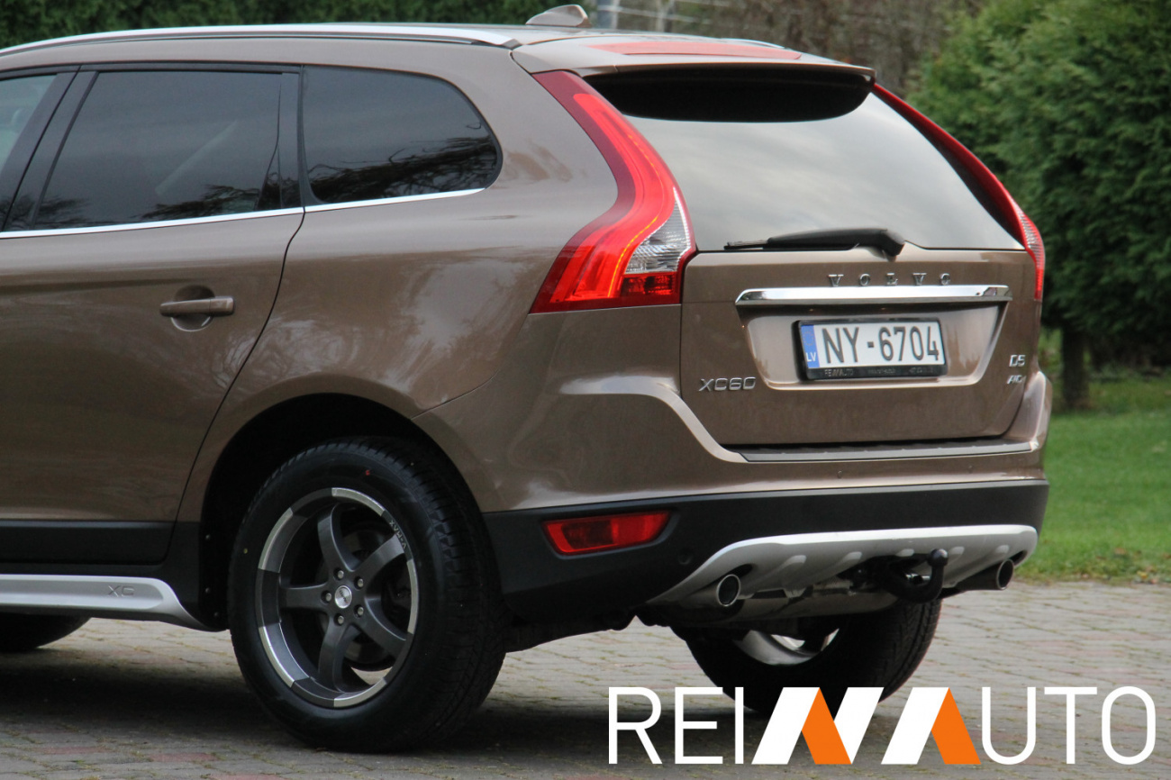 Volvo XC60 Summum D5