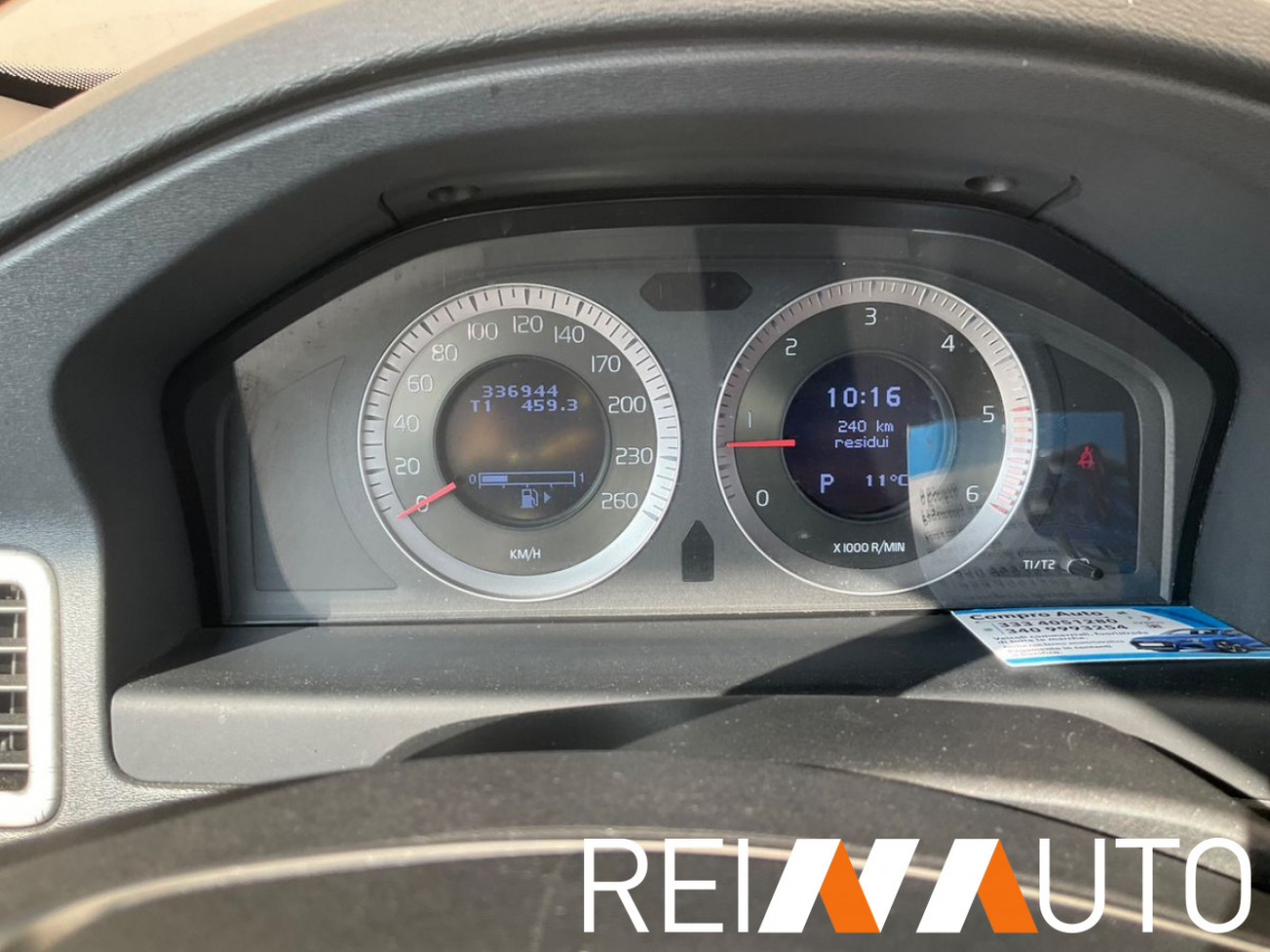 Volvo XC70 Momentum Awd Weiss