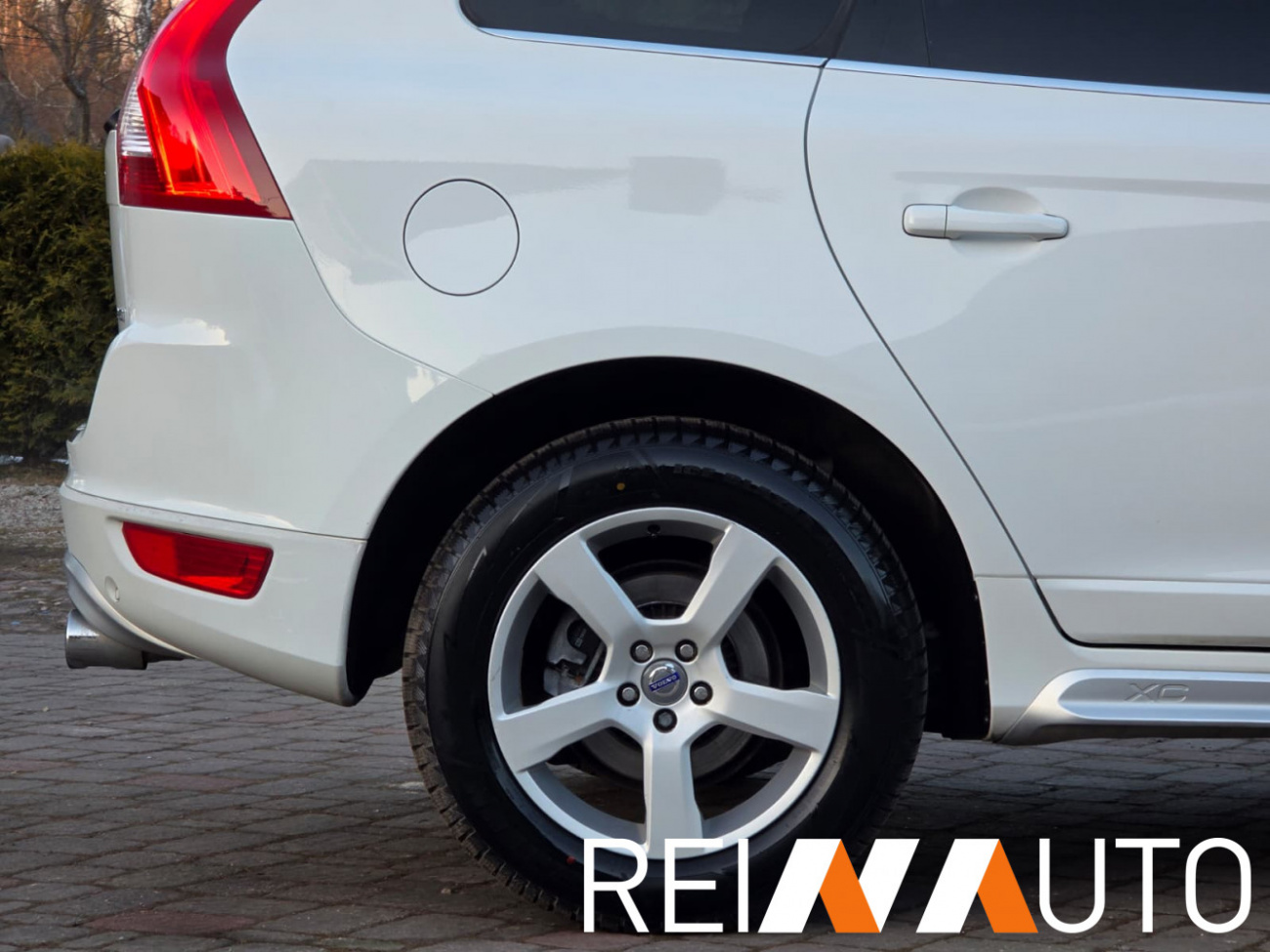 Volvo XC60 R-Design DRIVe