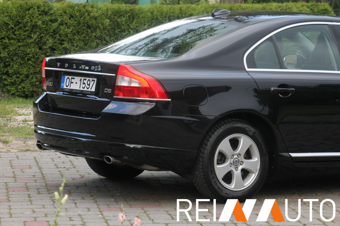 Volvo S80 Momentum D5