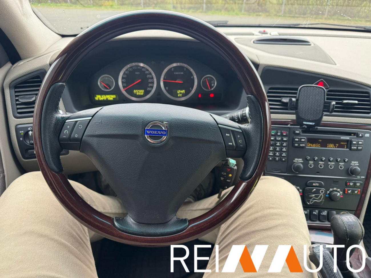 Volvo Xc70 Summum Gold