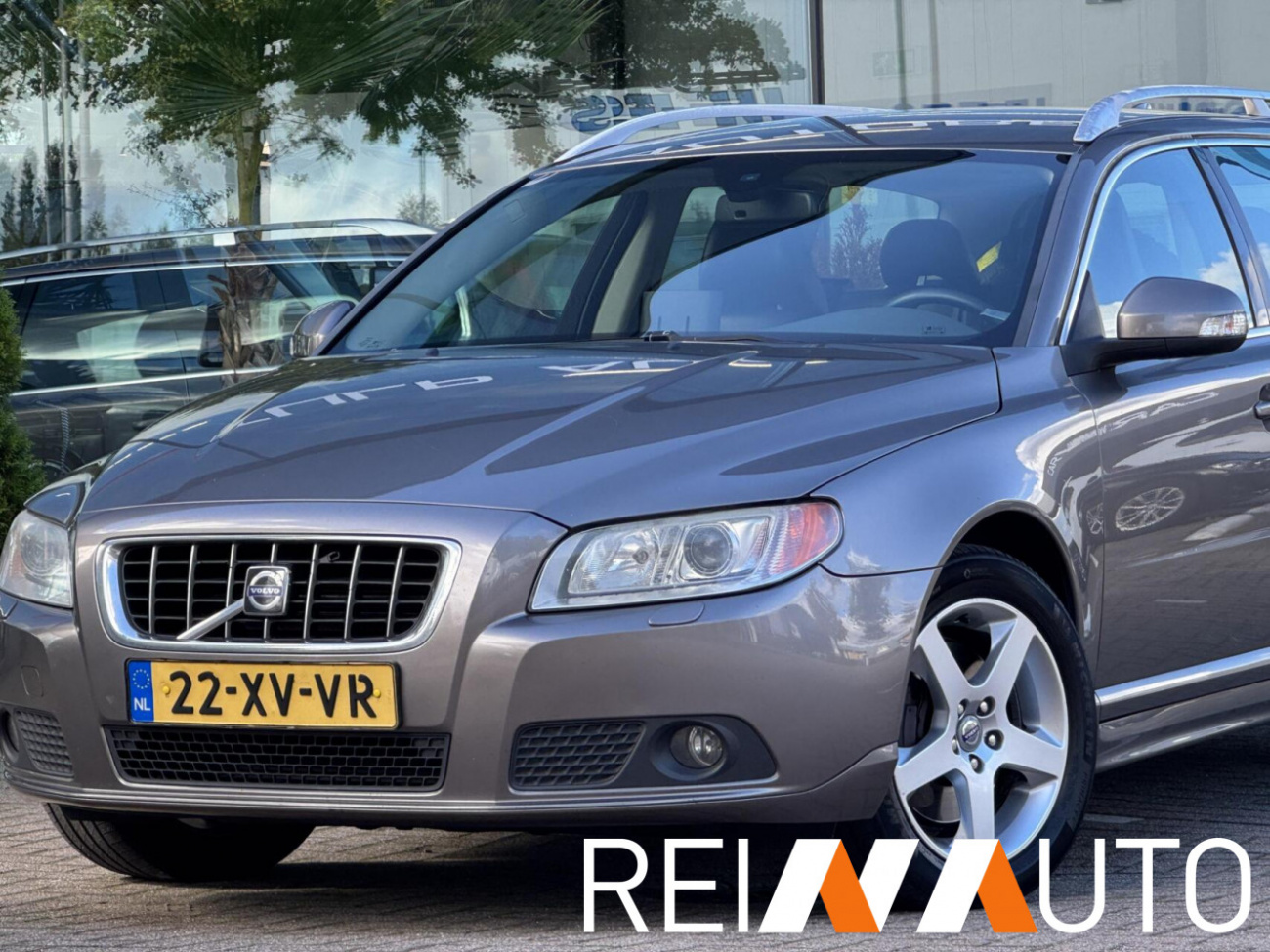 Volvo V70 D5 Summum Top