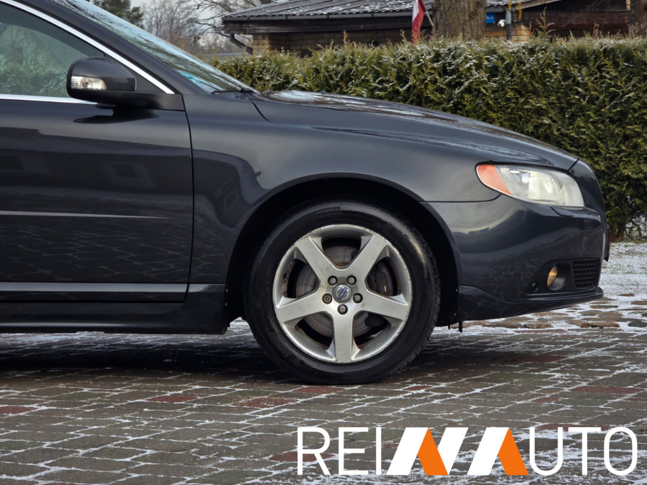 Volvo V70 Momentum D3