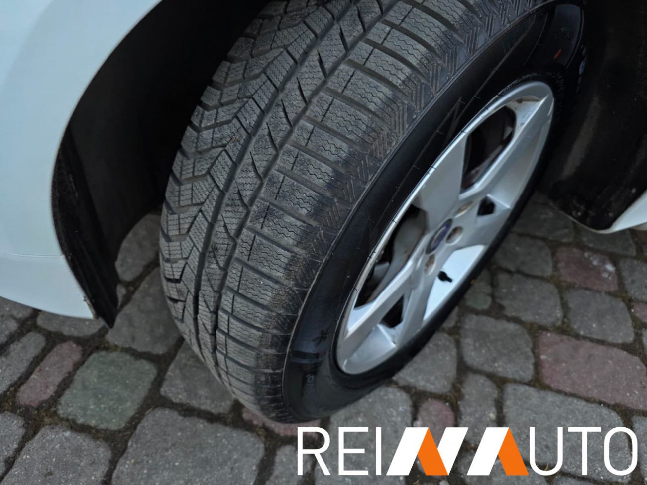 Volvo XC60 R-Design DRIVe