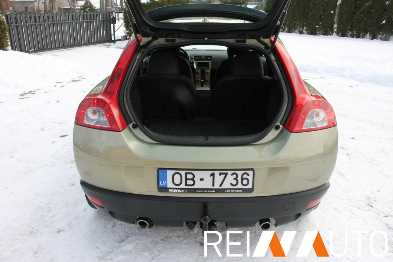 Volvo C30 Willow Green