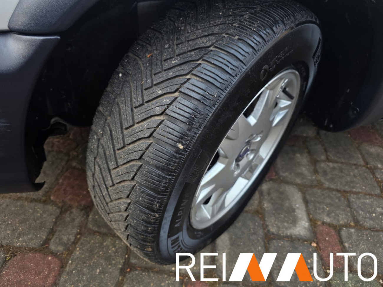 Volvo XC70 Momentum AWD