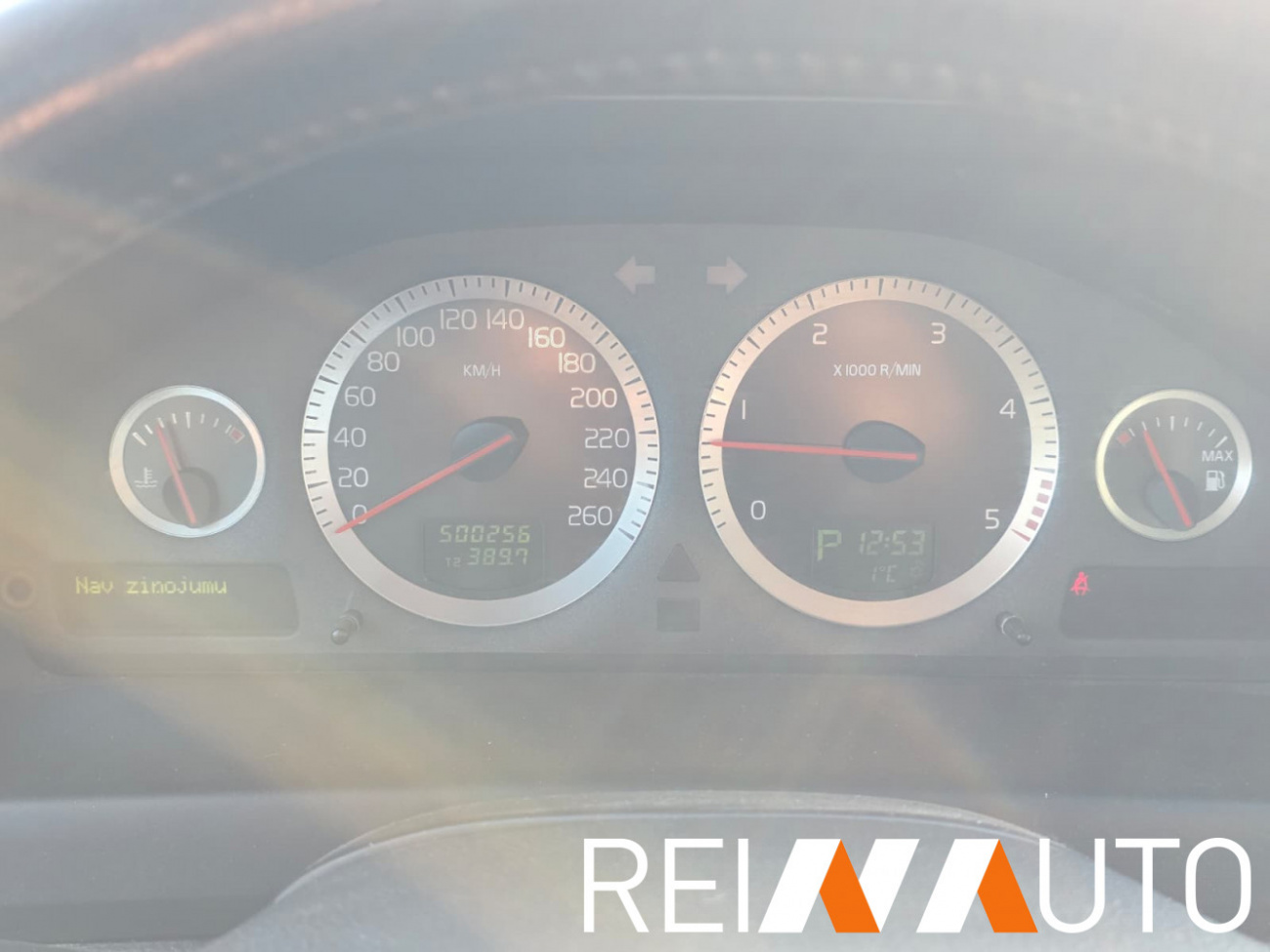 Volvo V70 Summum Sweden Red