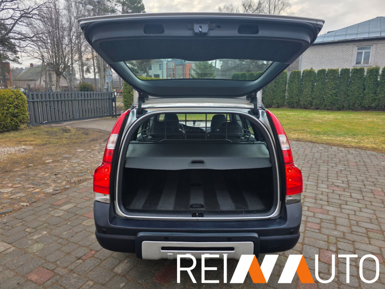 Volvo XC70 Momentum AWD