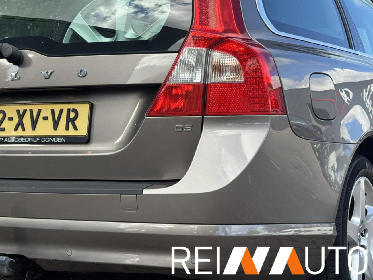 Volvo V70 D5 Summum Top