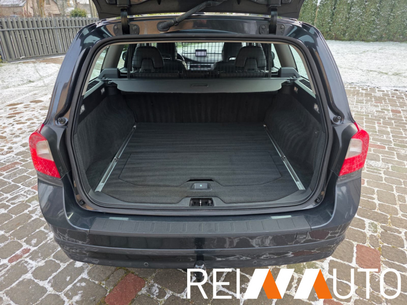 Volvo V70 Momentum D3