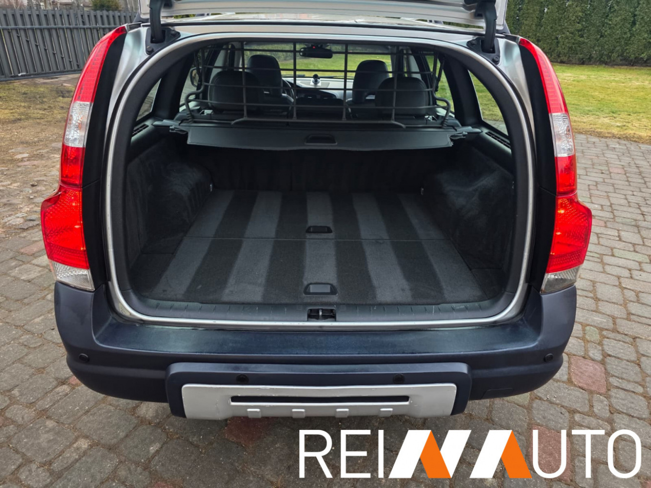 Volvo XC70 Momentum AWD