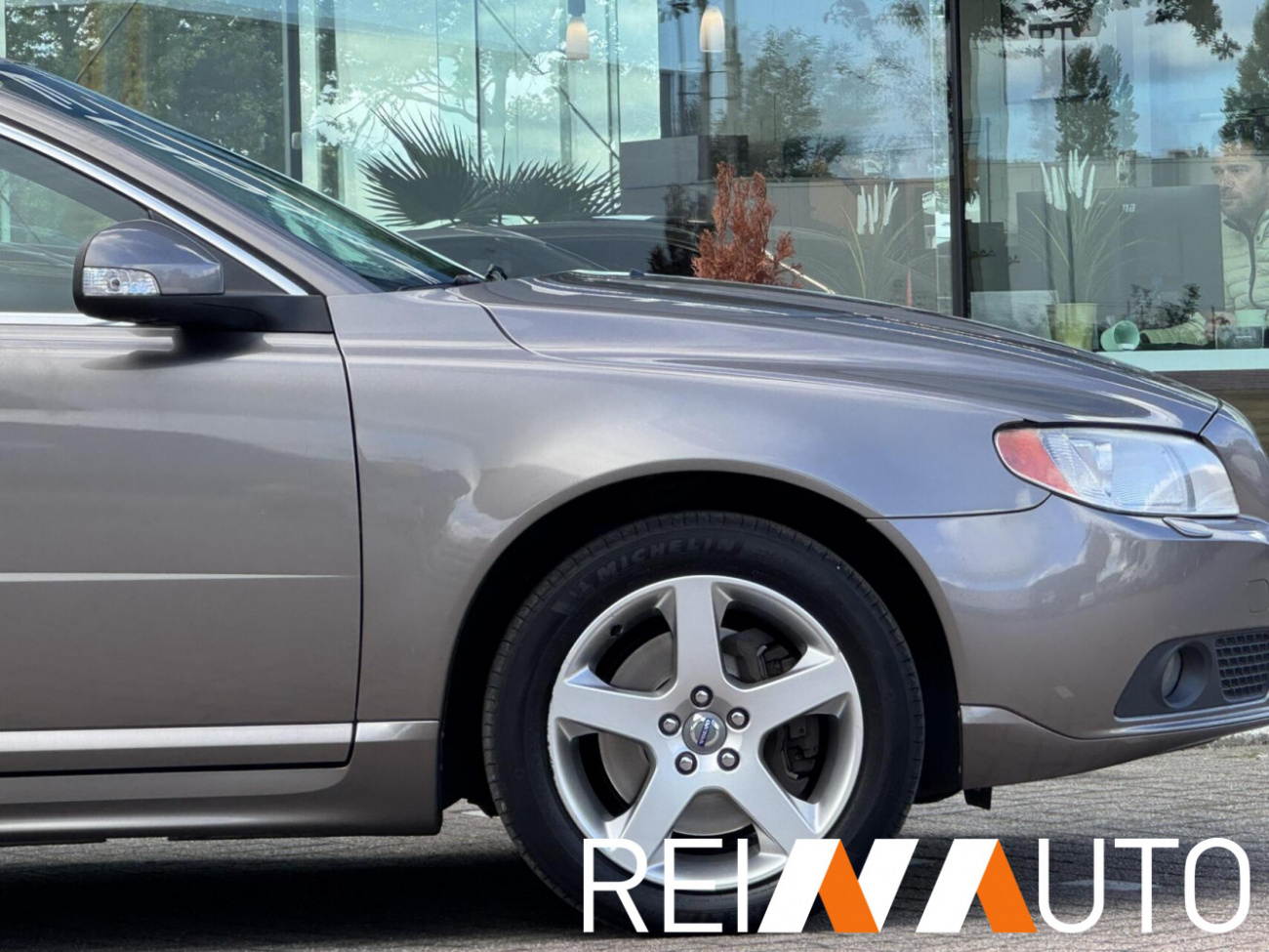 Volvo V70 D5 Summum Top