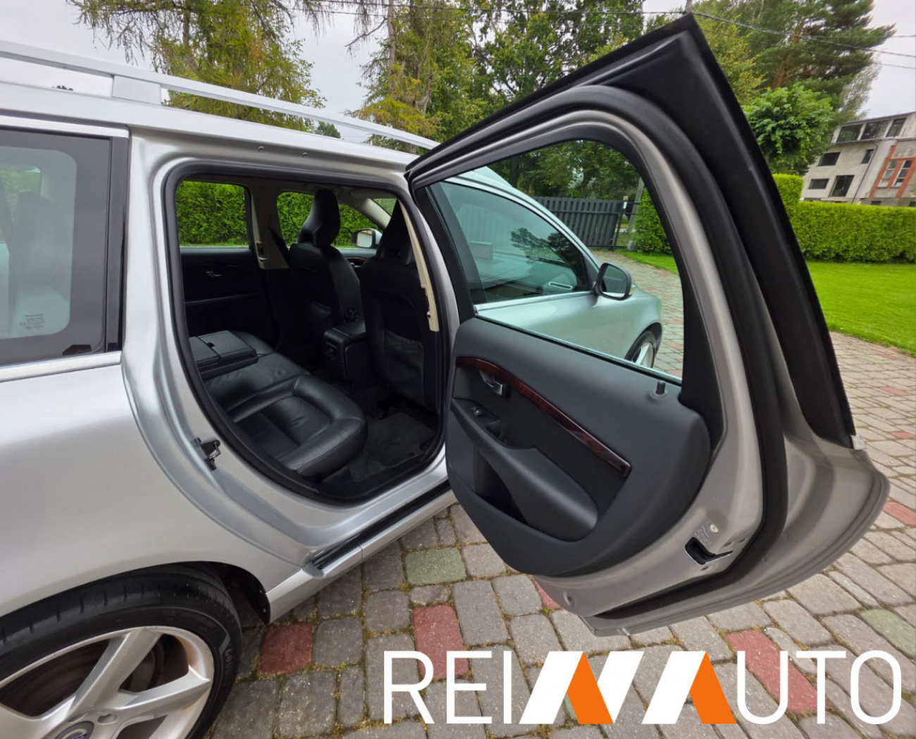 Volvo V70 D5 Summum