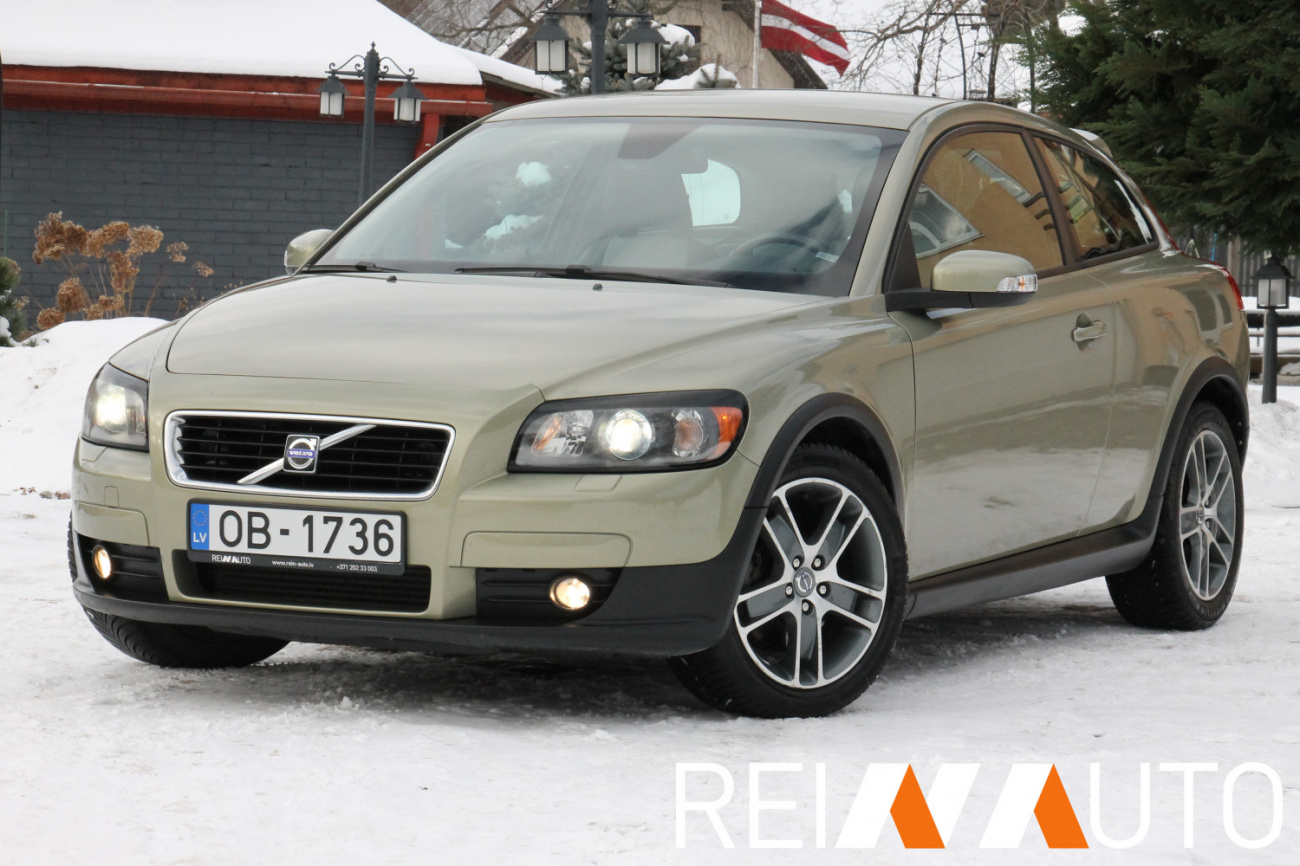 Volvo C30 Willow Green