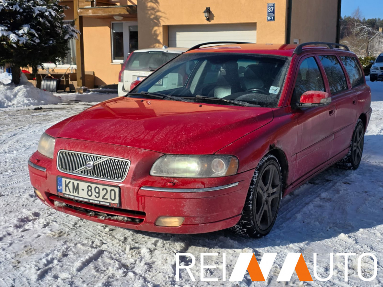 Volvo V70 Summum Sweden Red