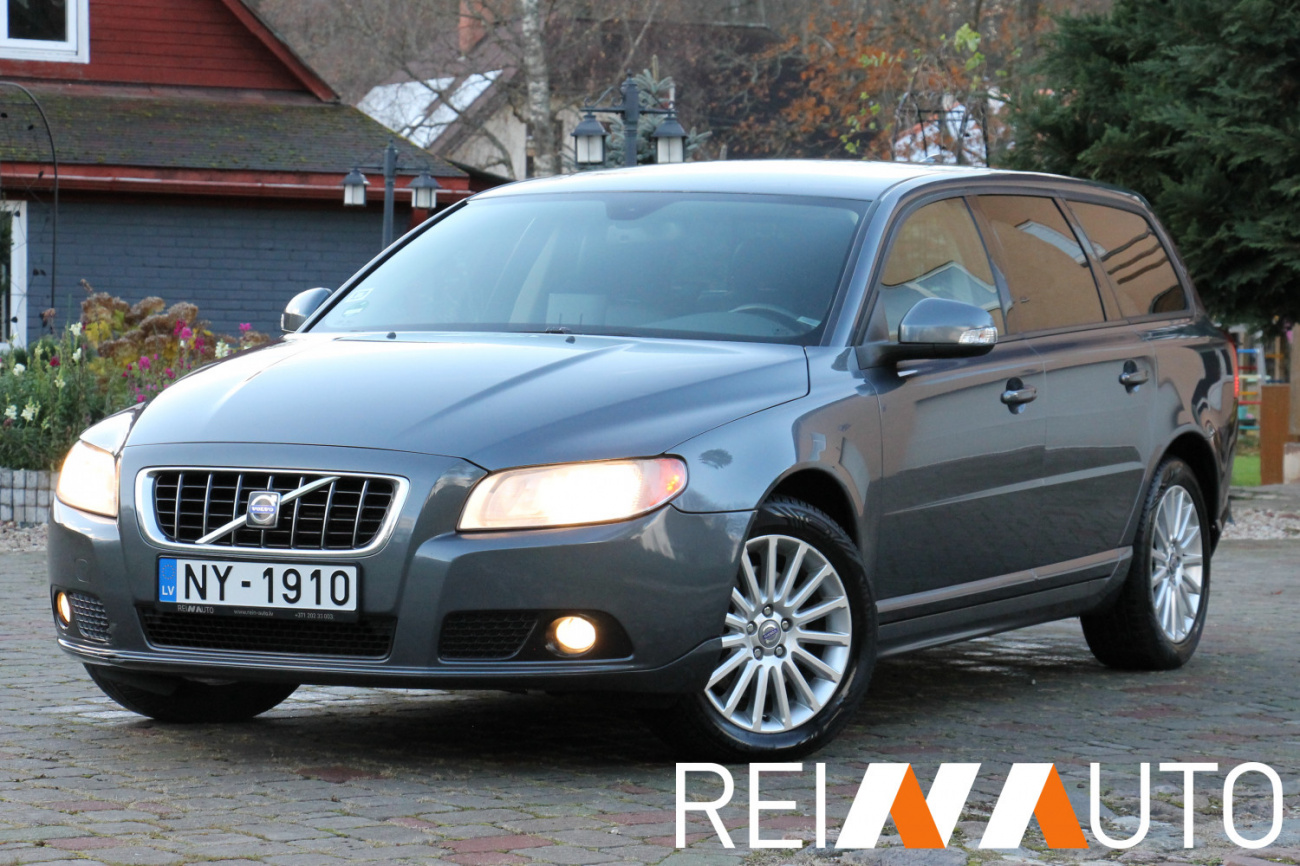 Volvo V70 D5 Momentum Aut