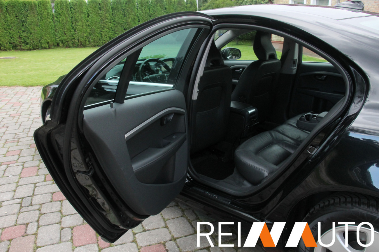 Volvo S80 Momentum D5