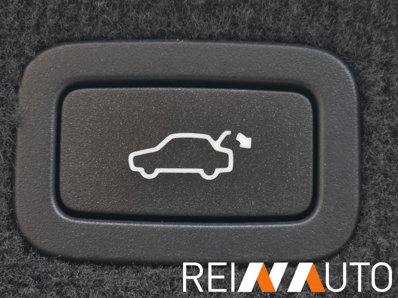 Volvo V70 Momentum D3