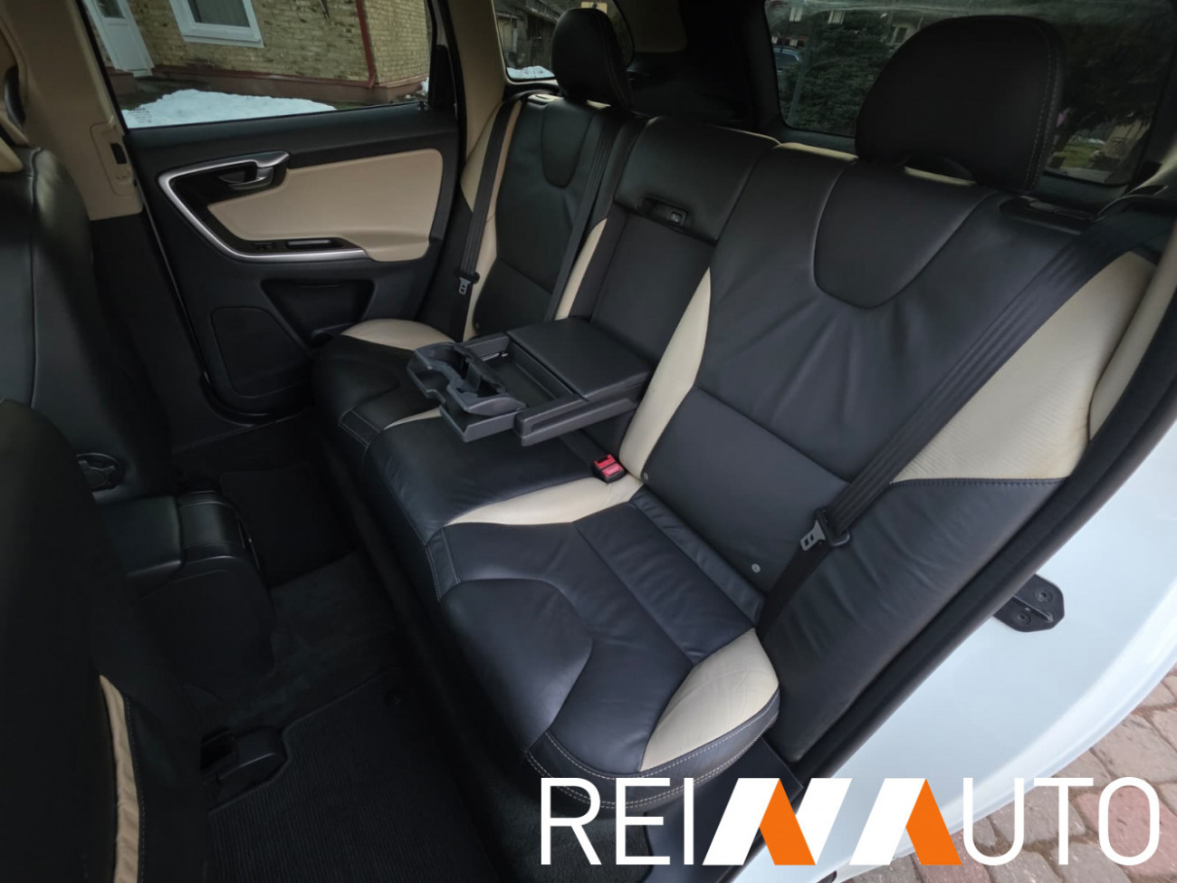 Volvo XC60 R-Design DRIVe