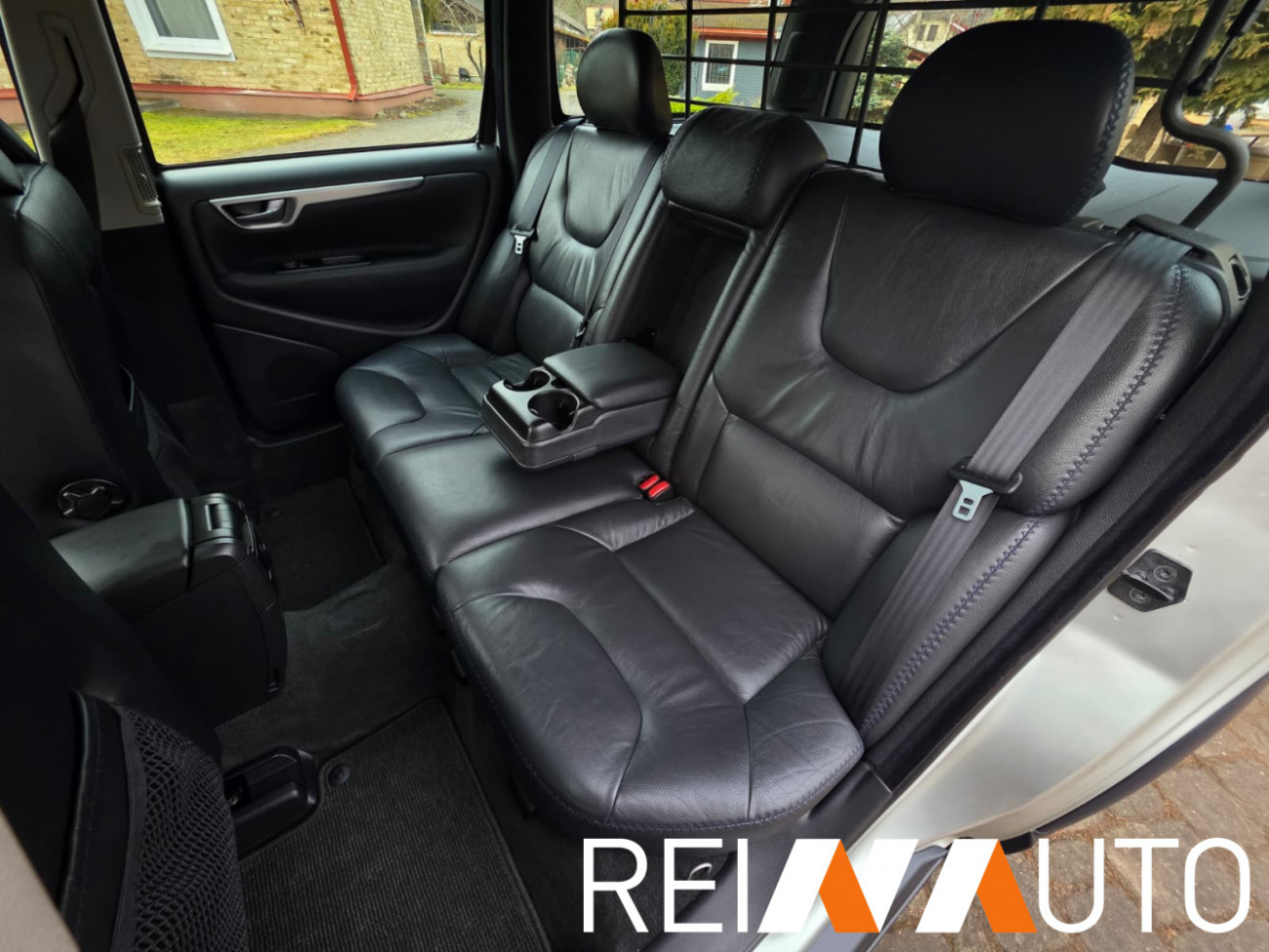 Volvo XC70 Momentum AWD