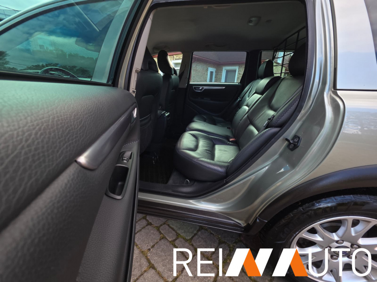 Volvo XC70 AWD Edition