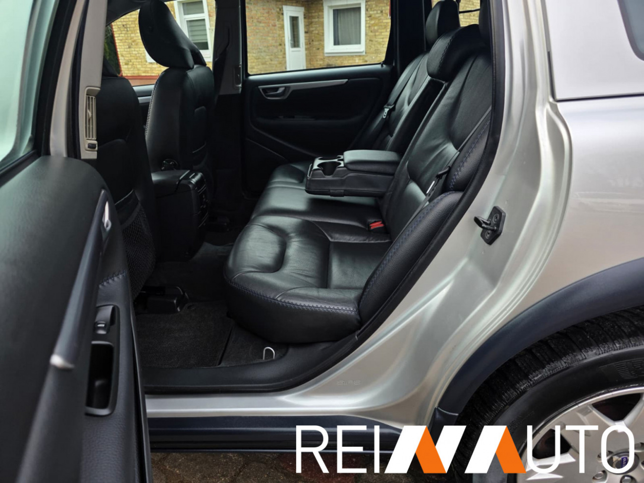 Volvo XC70 Momentum AWD