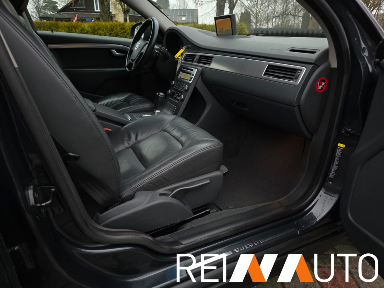 Volvo V70 Momentum D5