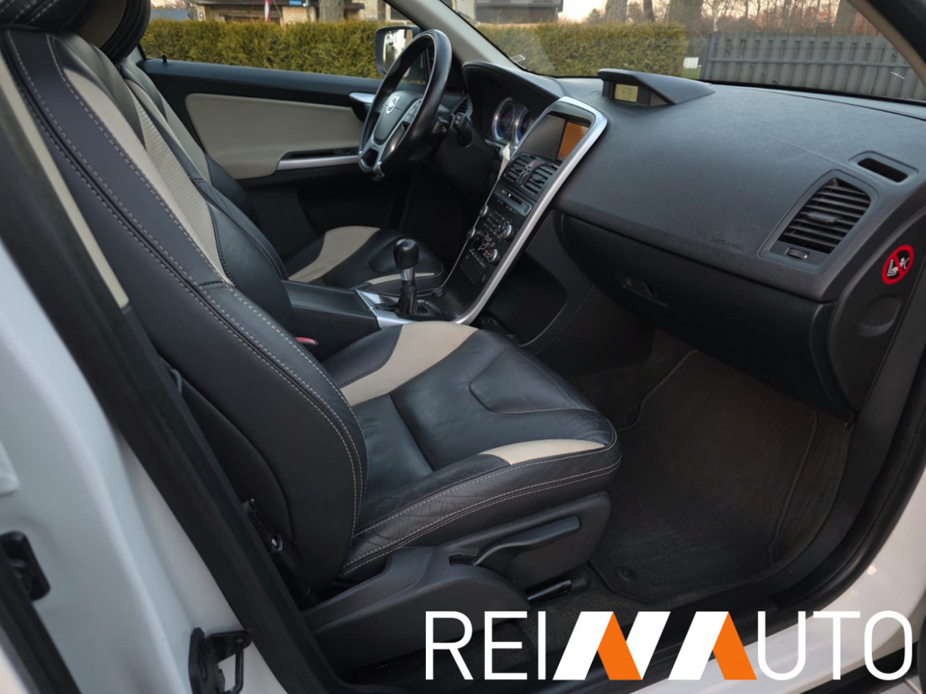 Volvo XC60 R-Design DRIVe