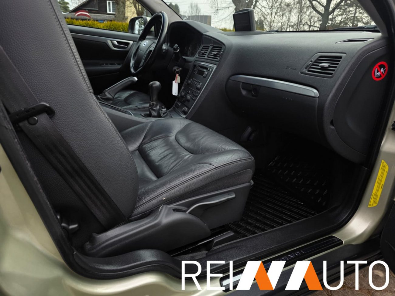 Volvo V70 Willow Green