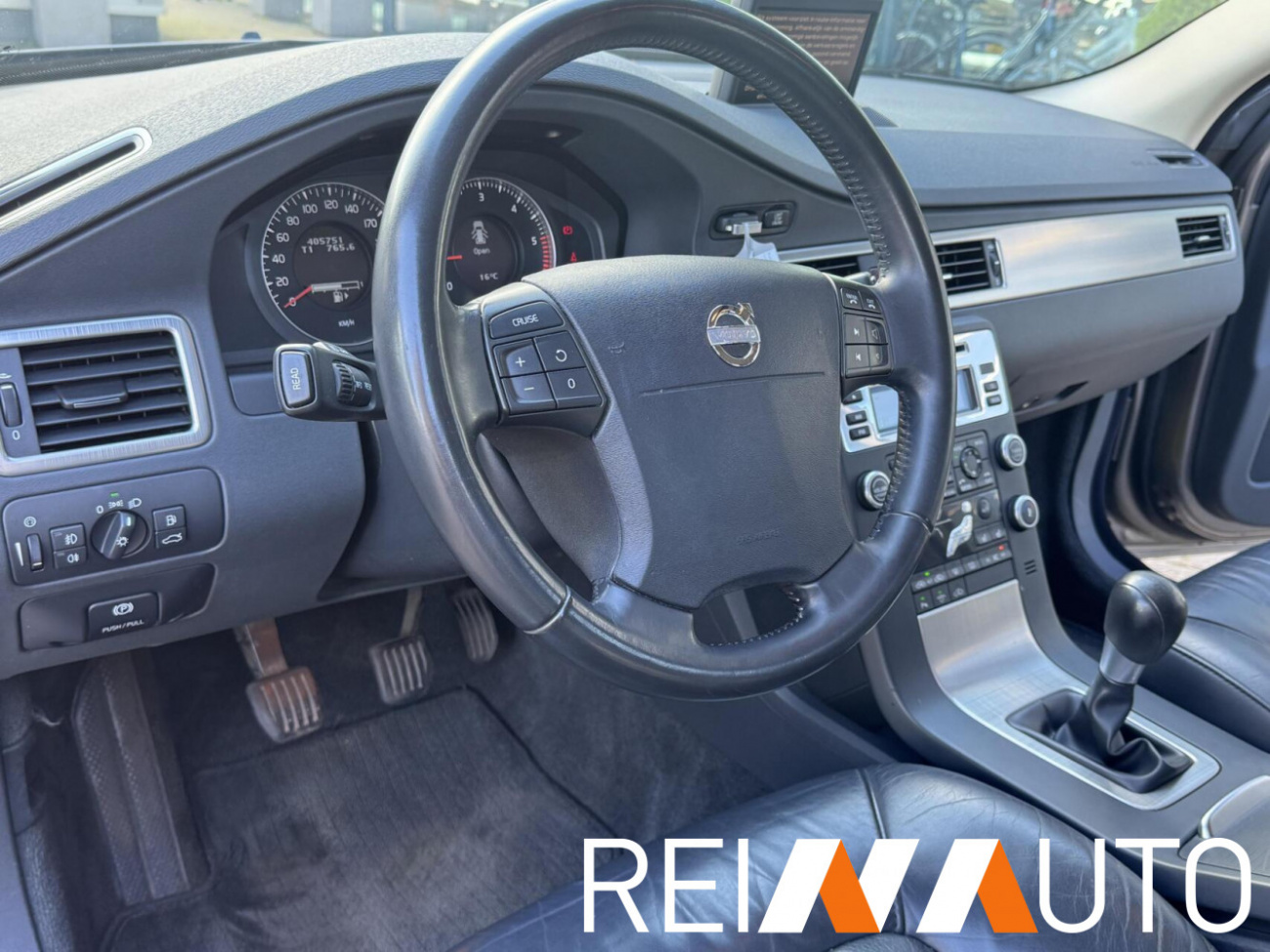Volvo V70 D5 Summum Top
