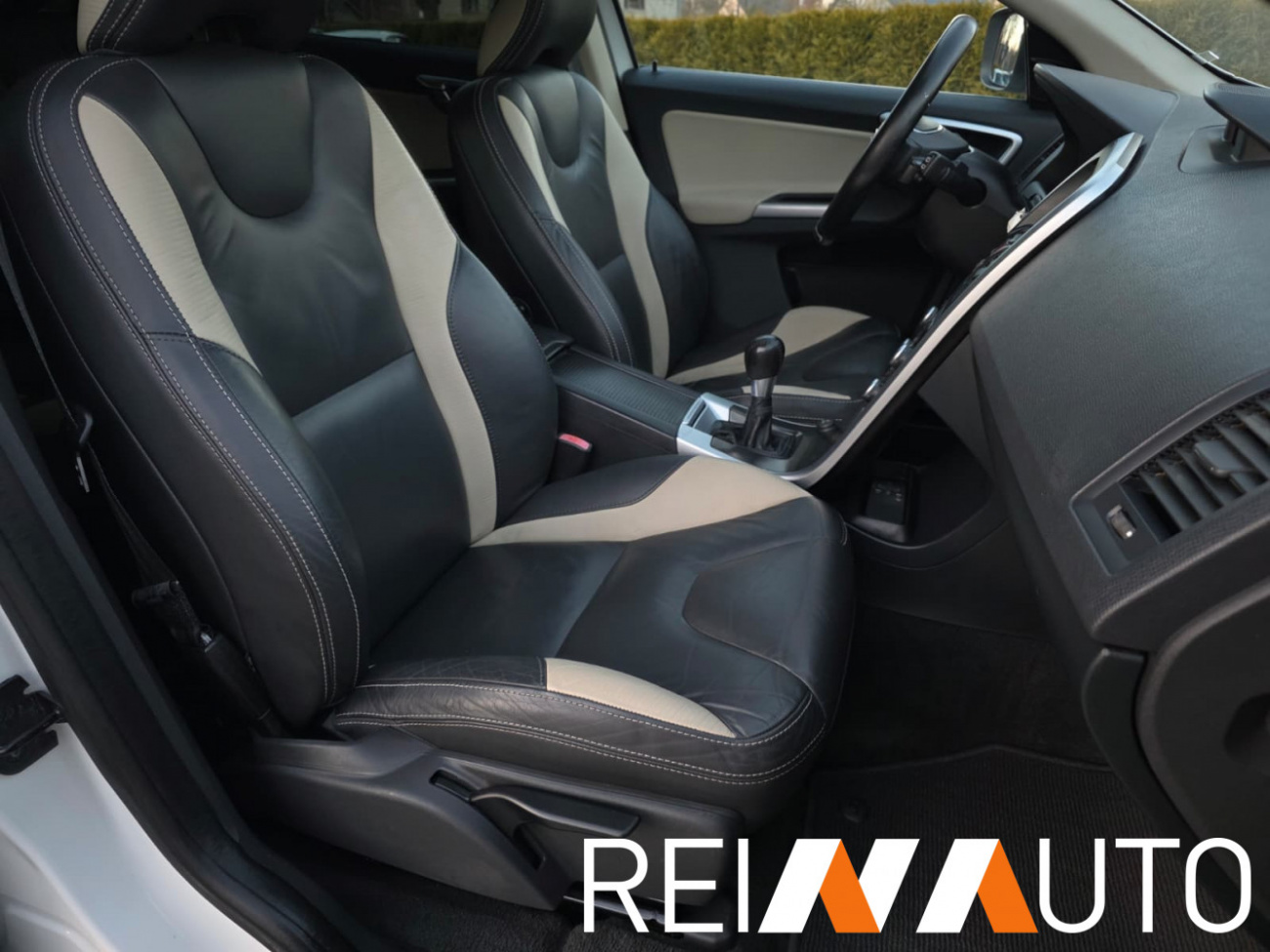 Volvo XC60 R-Design DRIVe