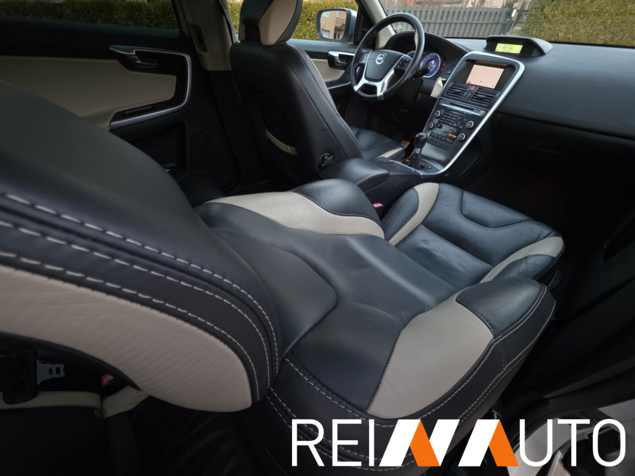 Volvo XC60 R-Design DRIVe