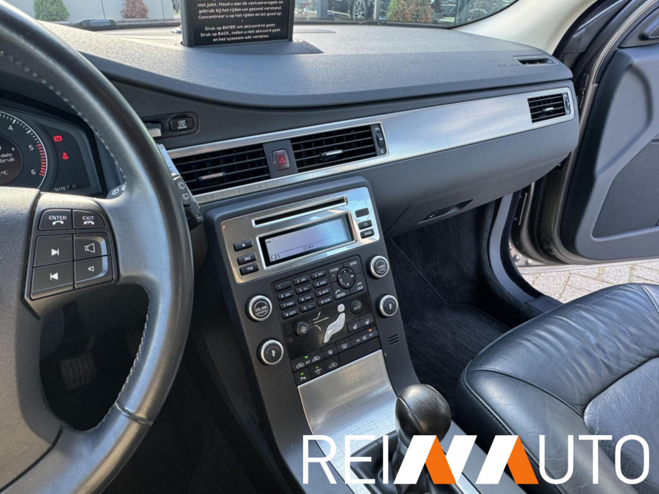 Volvo V70 D5 Summum Top