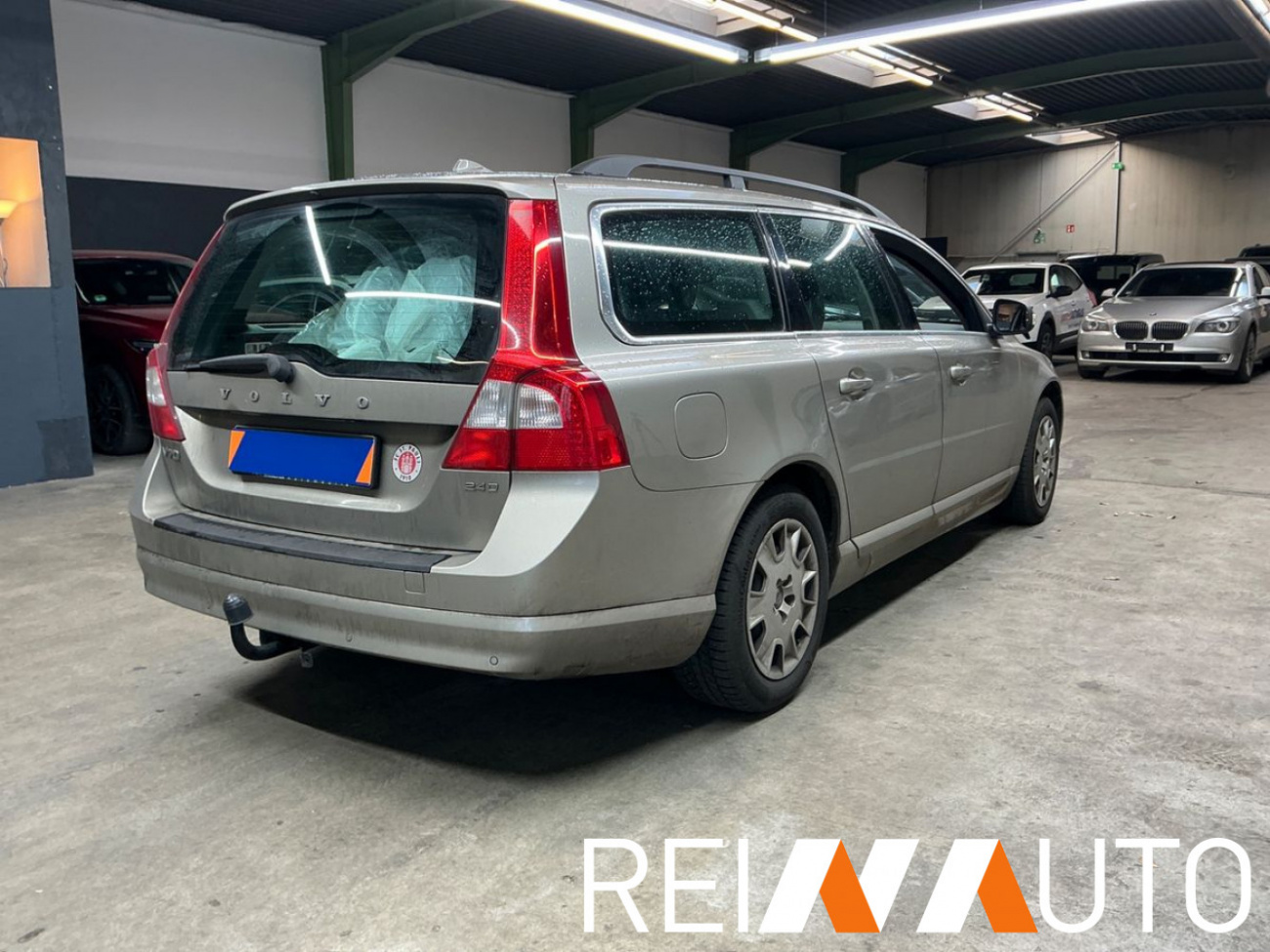Volvo V70 Momentum Bruin