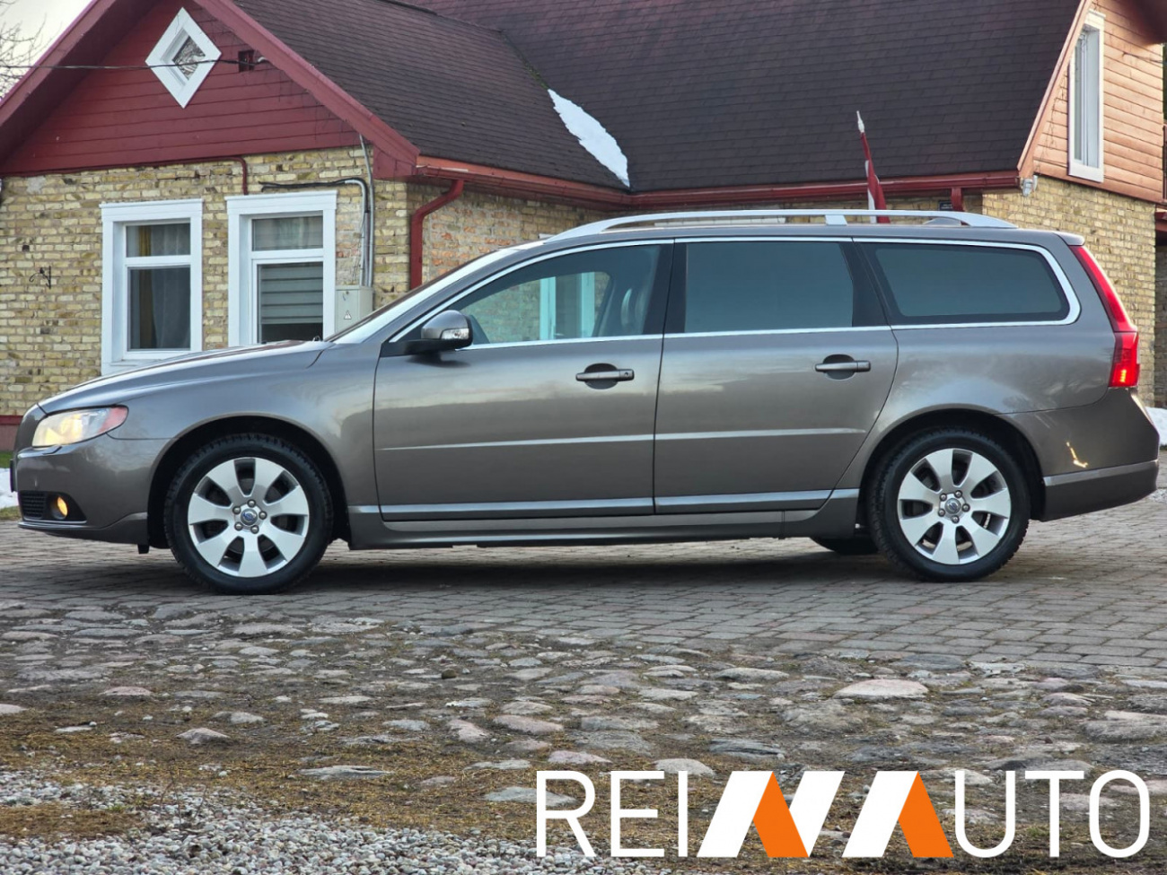 Volvo V70 Summum