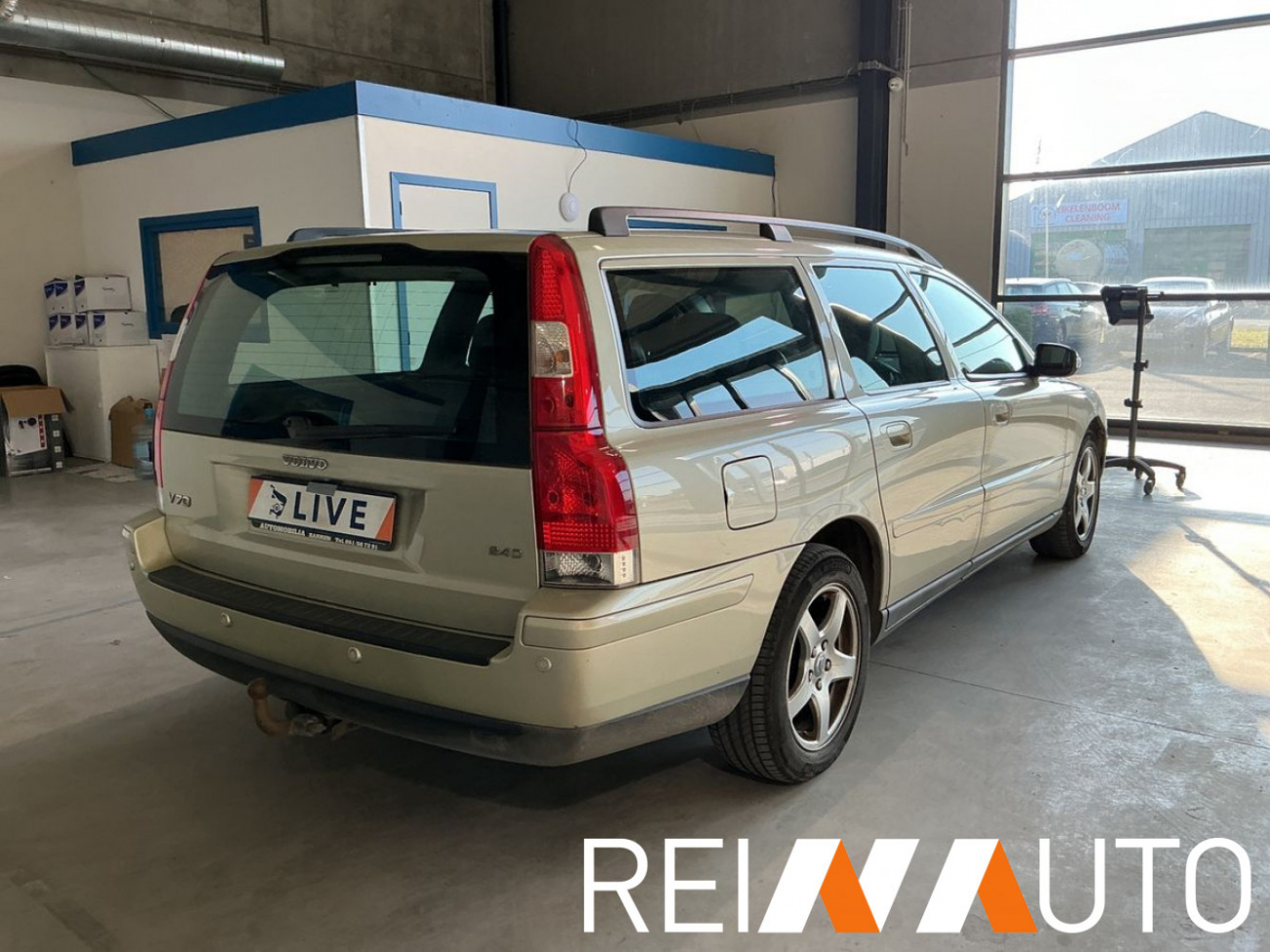Volvo V70 Willow Green