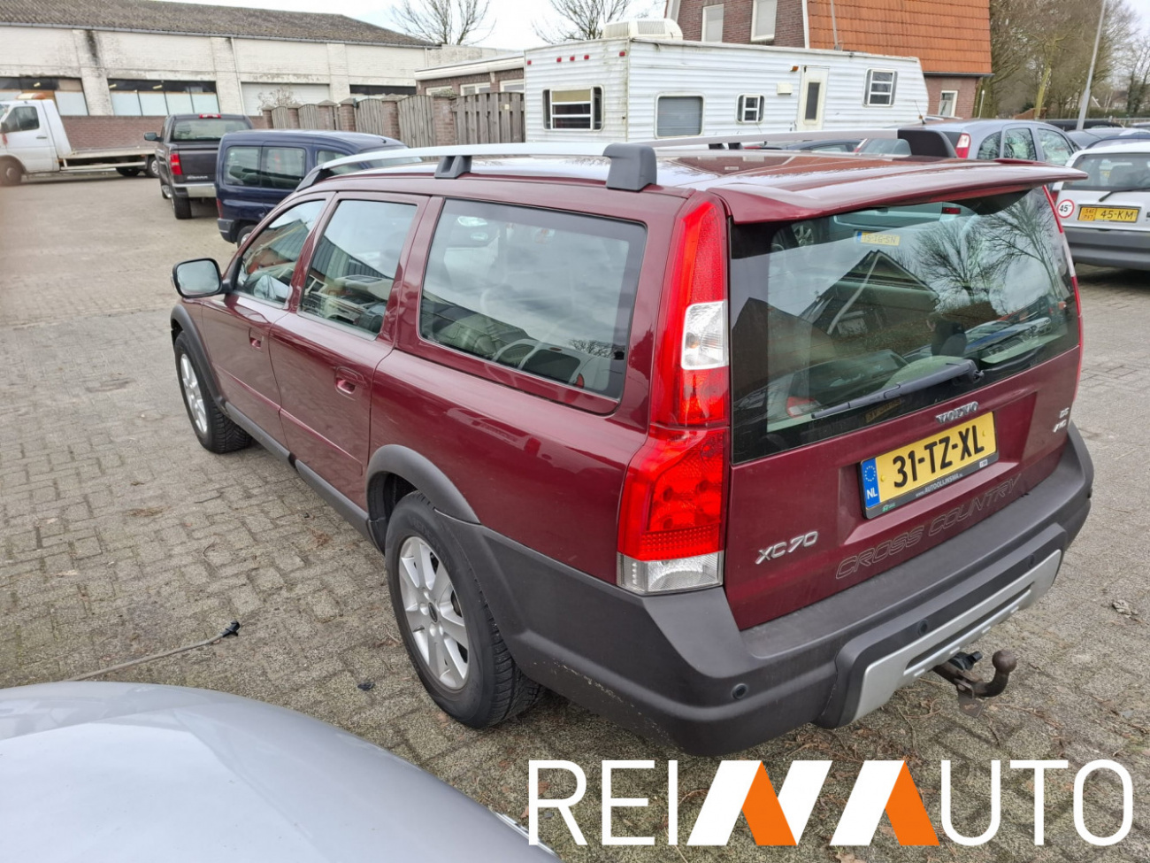 Volvo XC70 D5 Cherry