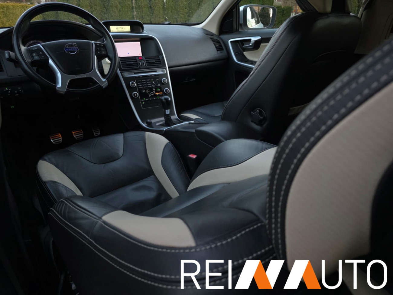 Volvo XC60 R-Design DRIVe