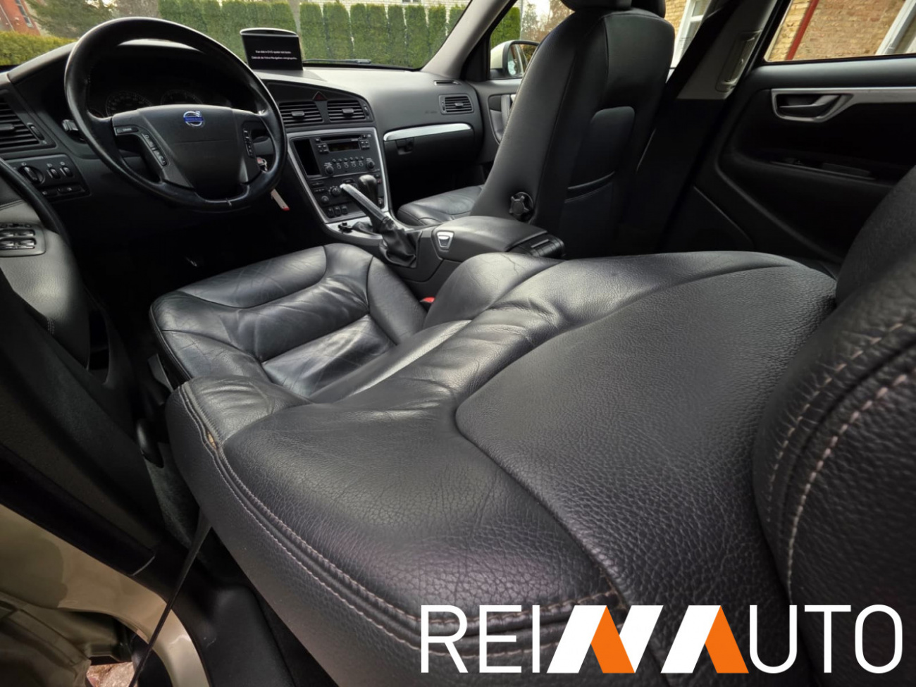 Volvo V70 Willow Green