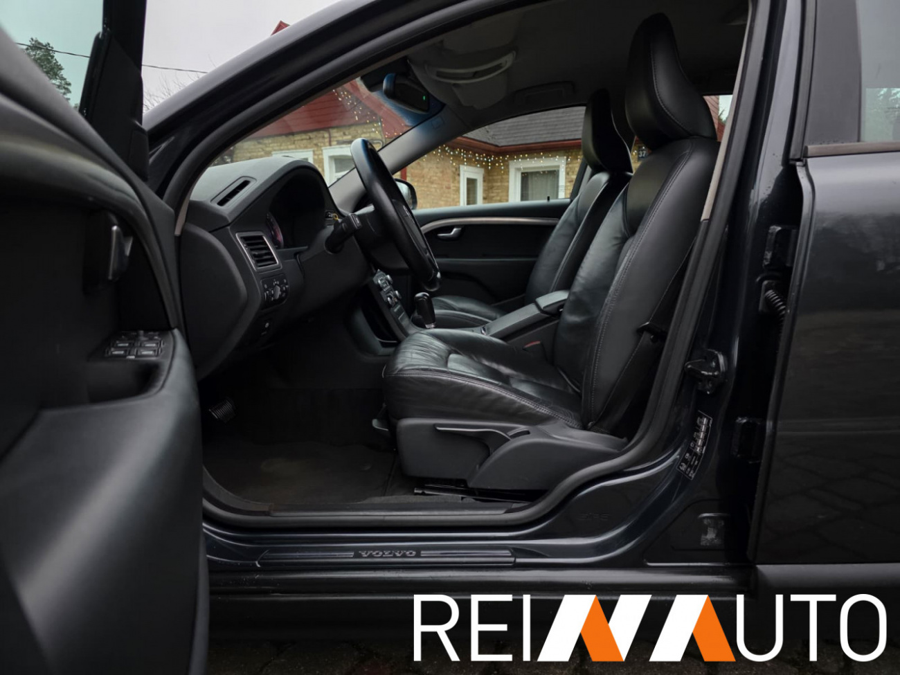 Volvo V70 Momentum D5