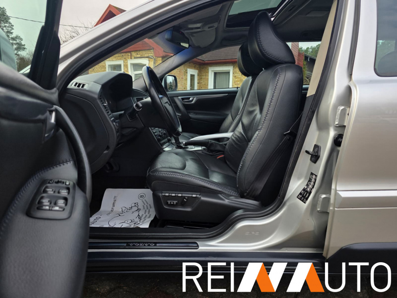 Volvo XC70 Momentum AWD